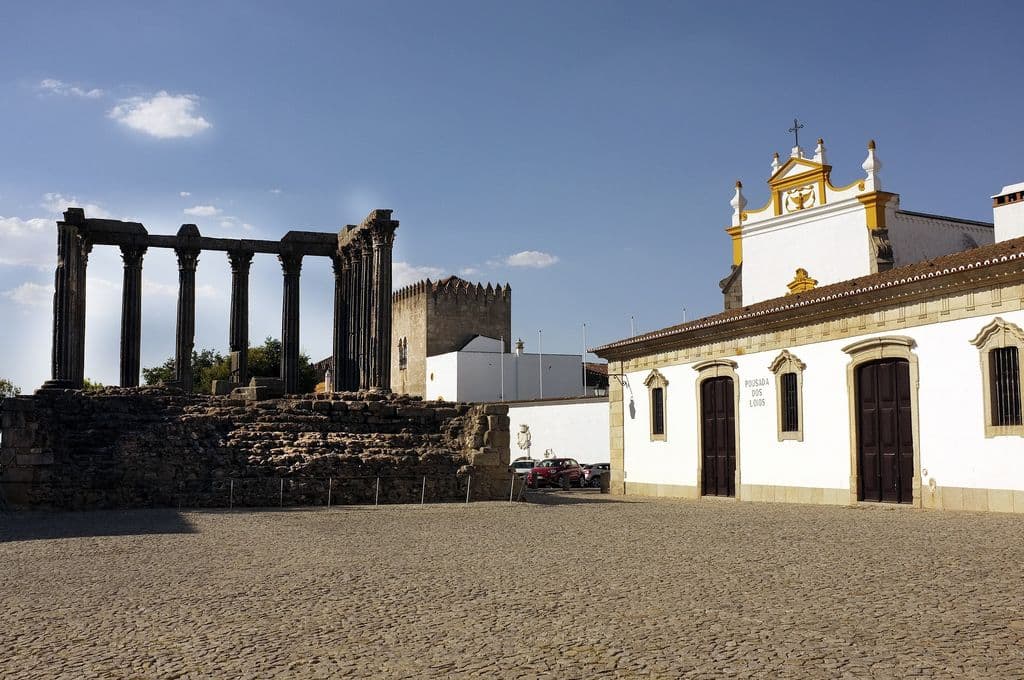 Evora